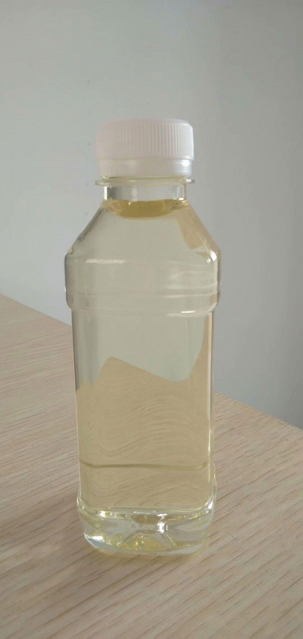 油酸厂家供应油酸纺织柔软剂印尼春金油酸 4