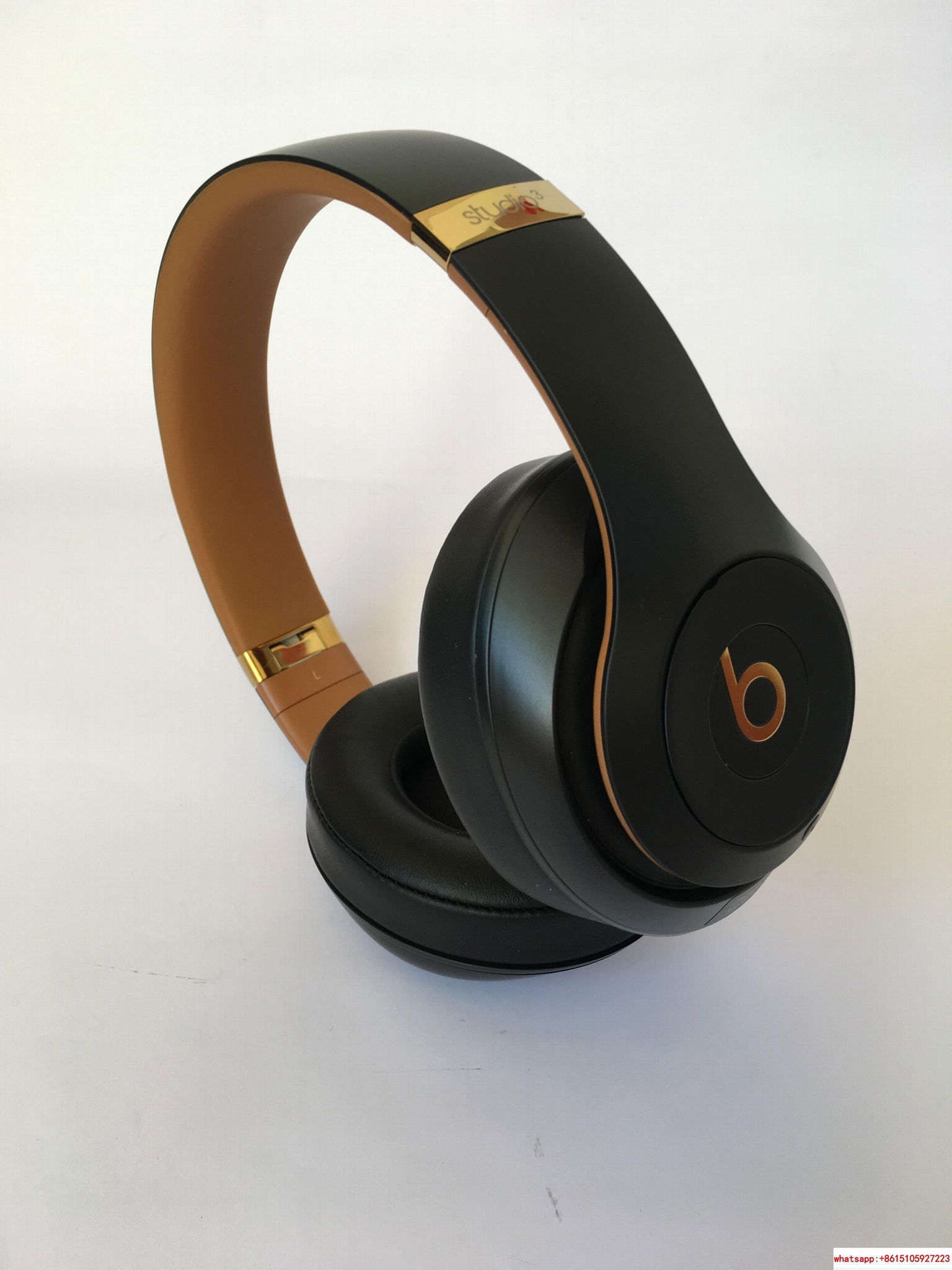 beats studio3 wireless skyeline colletion midnight black with hard case 