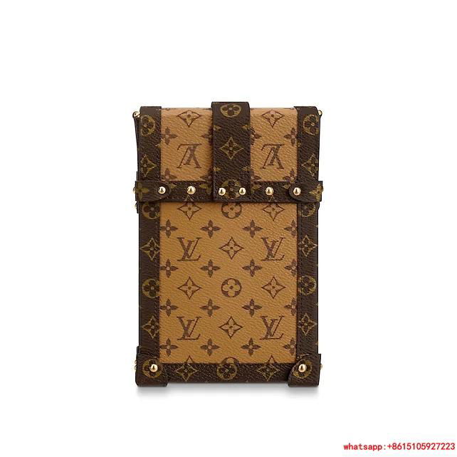               pochette trunk verticale monogram reverse canvas     ags  4