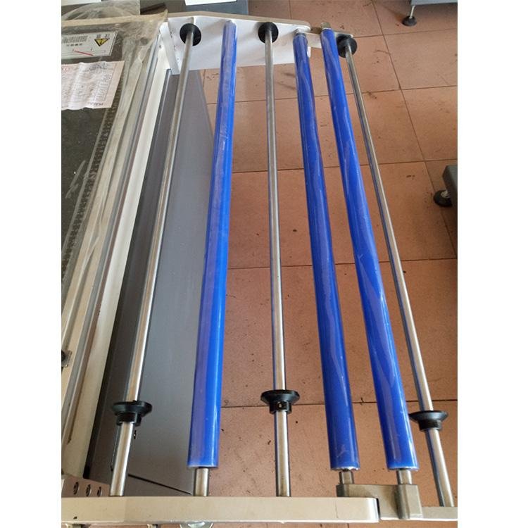 looking for automatic roll to roll  screen printing machine  2