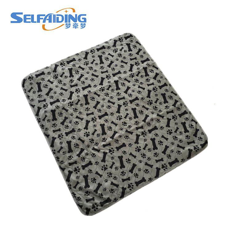 New Design Waterproof Dog Training Pad Wholesalers Washable Pet Sleeping Pad     3