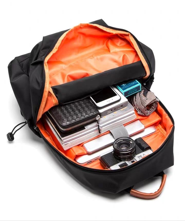 Bison shoulder bag (China Trading Company) Down & Winter Apparel