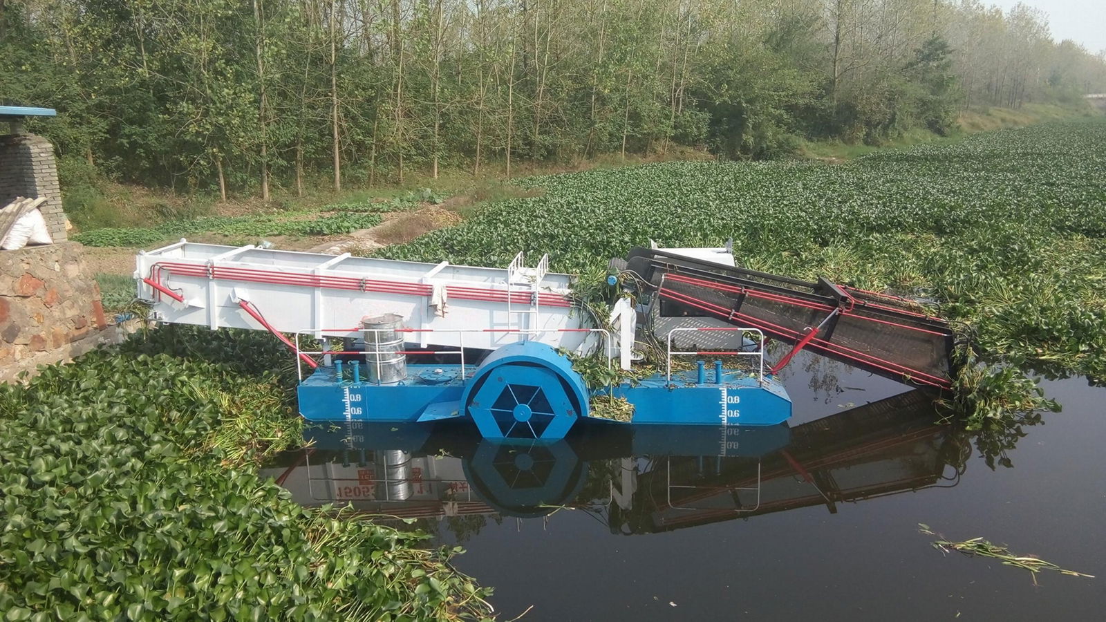 High Efficience Aquatic Weed Harvester for Sale 2