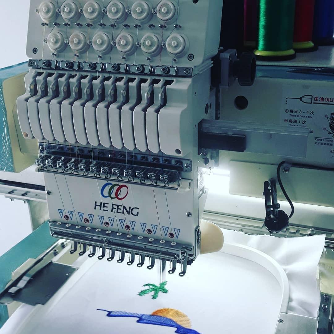 Single head computerized embroidery machines suitable for tshirt