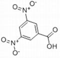 White to pale yellow crystalline powder