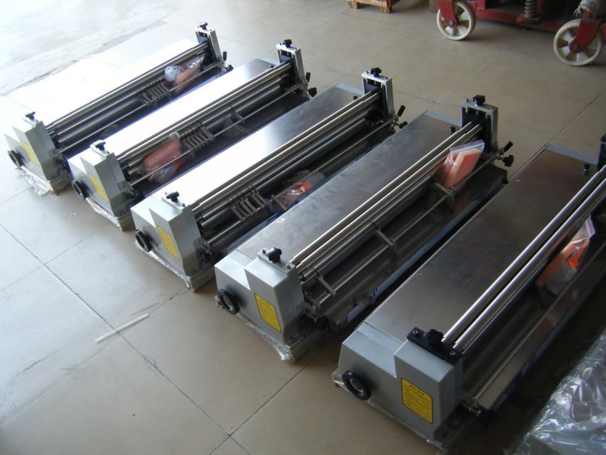 纸张纸盒彩标上胶机