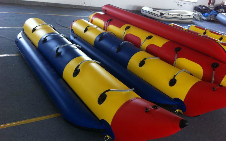 Durable 0.9mm PVC Material Inflatable Sport Banana Boat 2