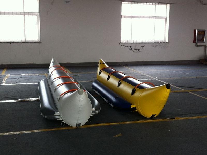Durable 0.9mm PVC Material Inflatable Sport Banana Boat 3