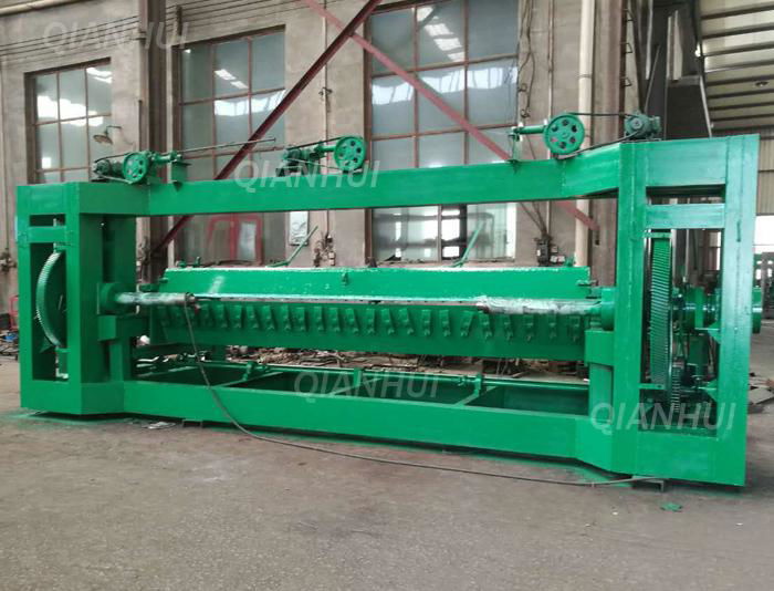 Spindle Veneer Rotary Peeling Lathe 3300m Length x φ2200mm For Face Veneer 0.2-2