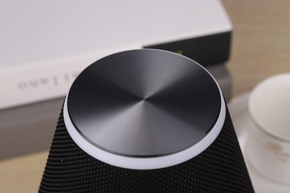 F200 bluetooth londspeaker with big battery and lights