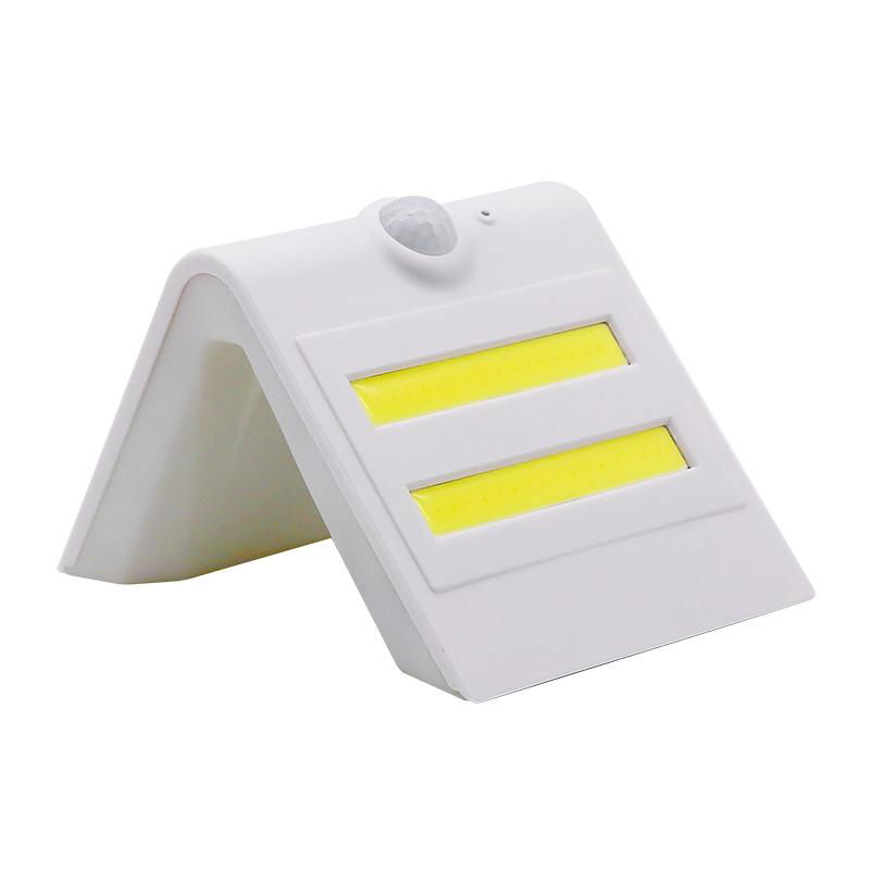 Energy Saving Home Decoration Waterproof IP65 Sensor Solar Outdoor Wall Lights 3