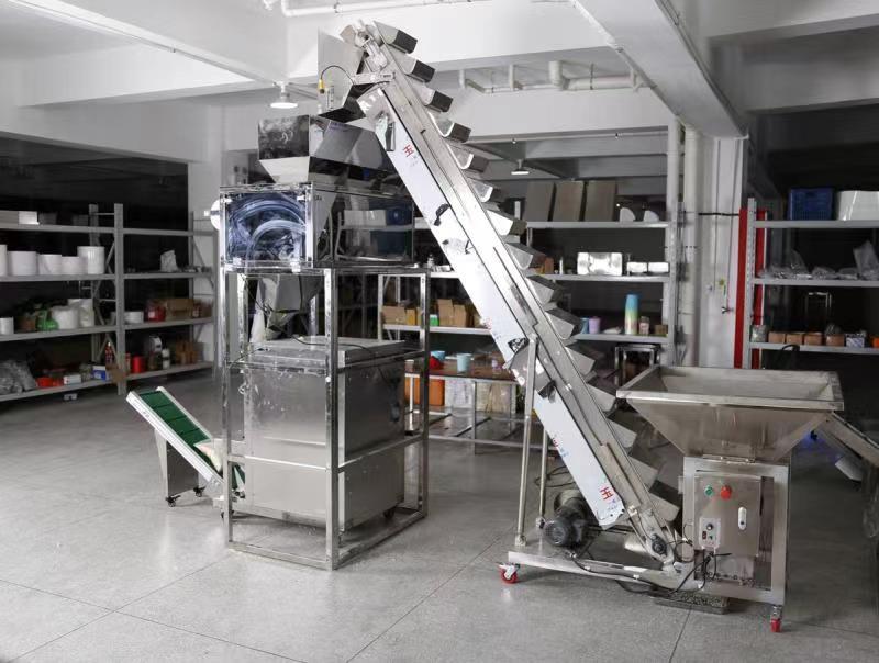 automatic vertical packaging machine 3