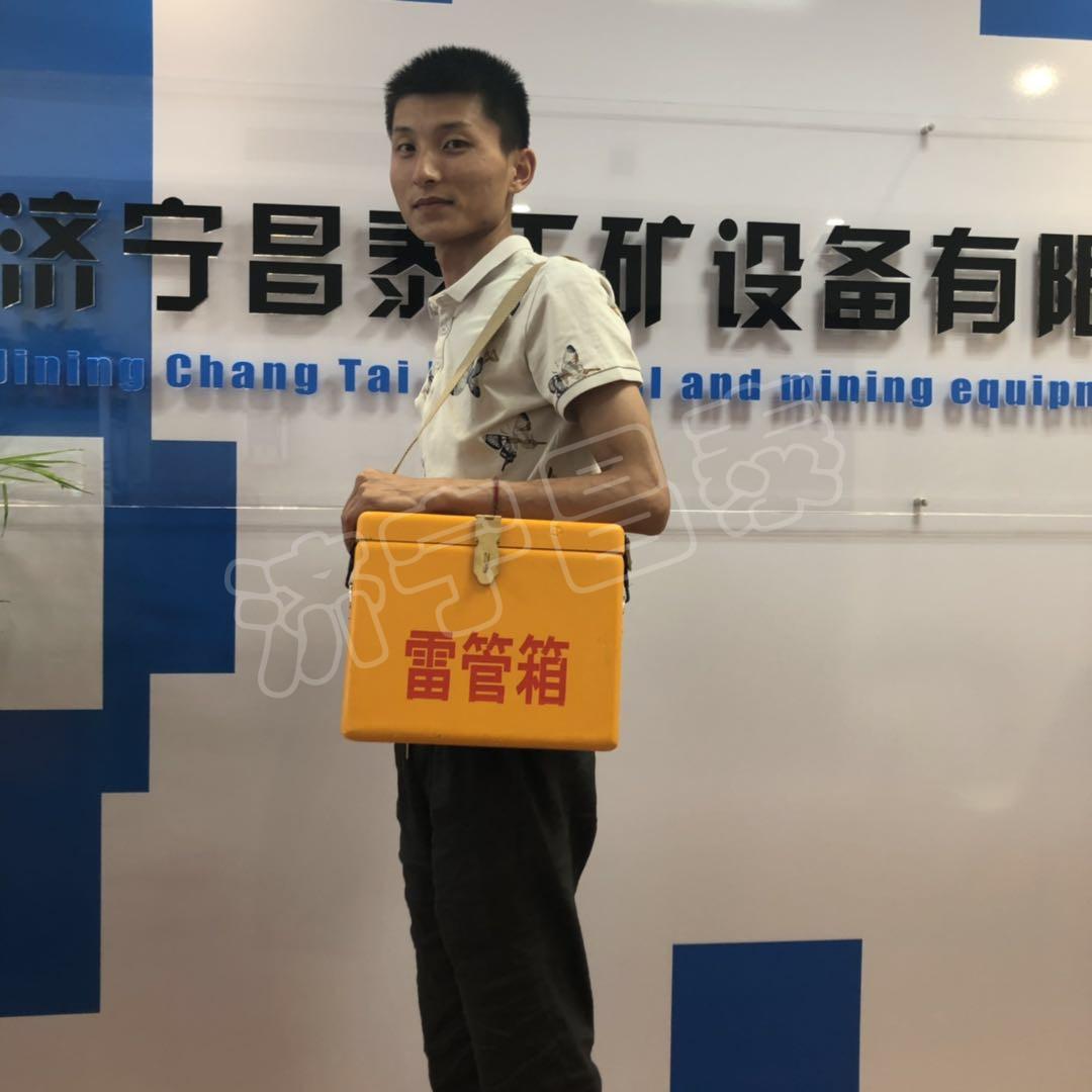 河南平顶山玻璃钢材质防爆箱  安全认证导爆管箱 现货 5