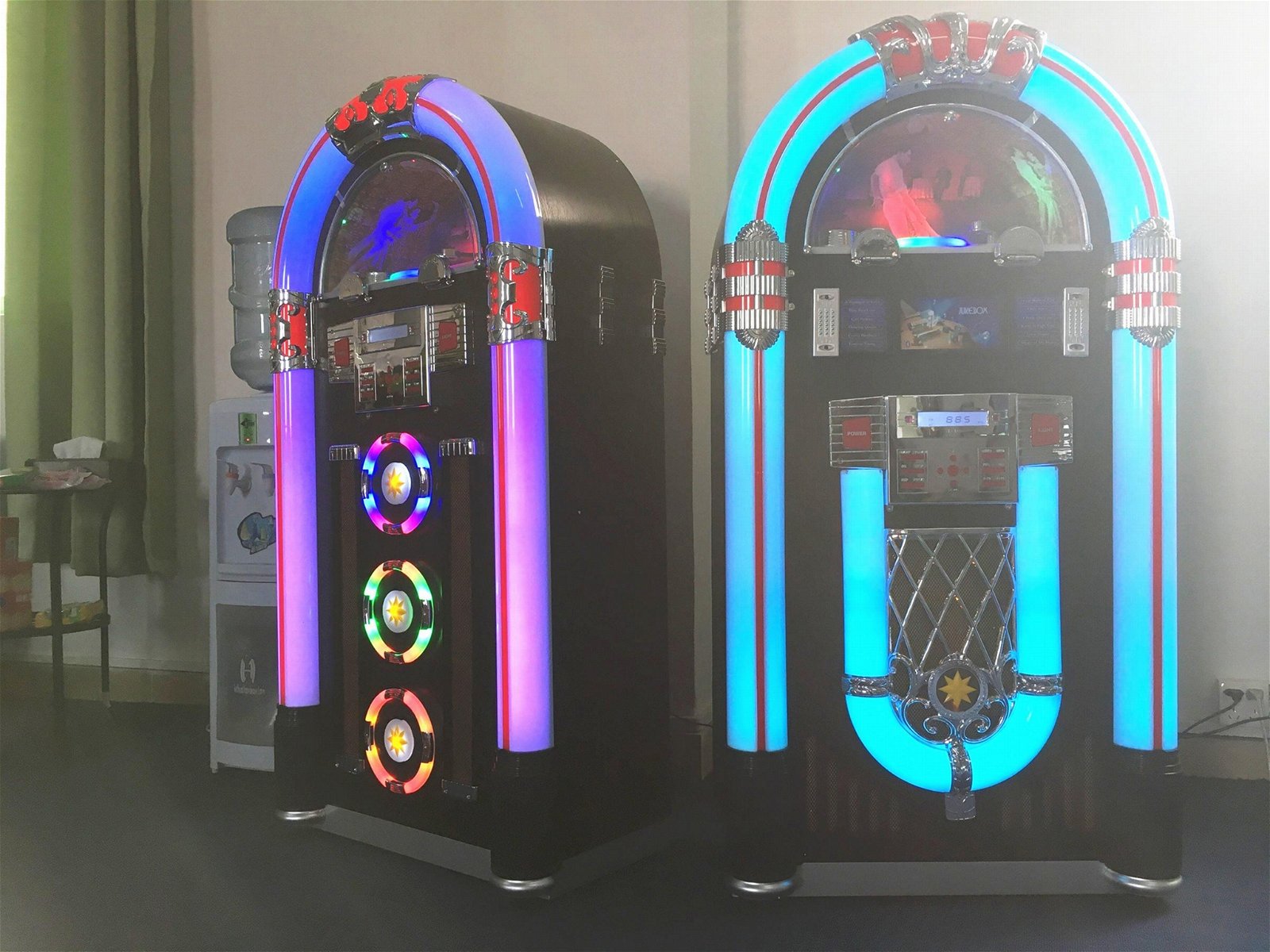 Jukebox Station With CD Player 3