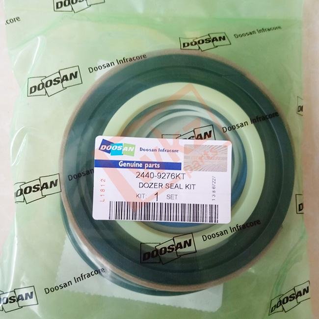High Quality Doosan Dozer Seal Kit 2440-9276KT 401107-00371A 2