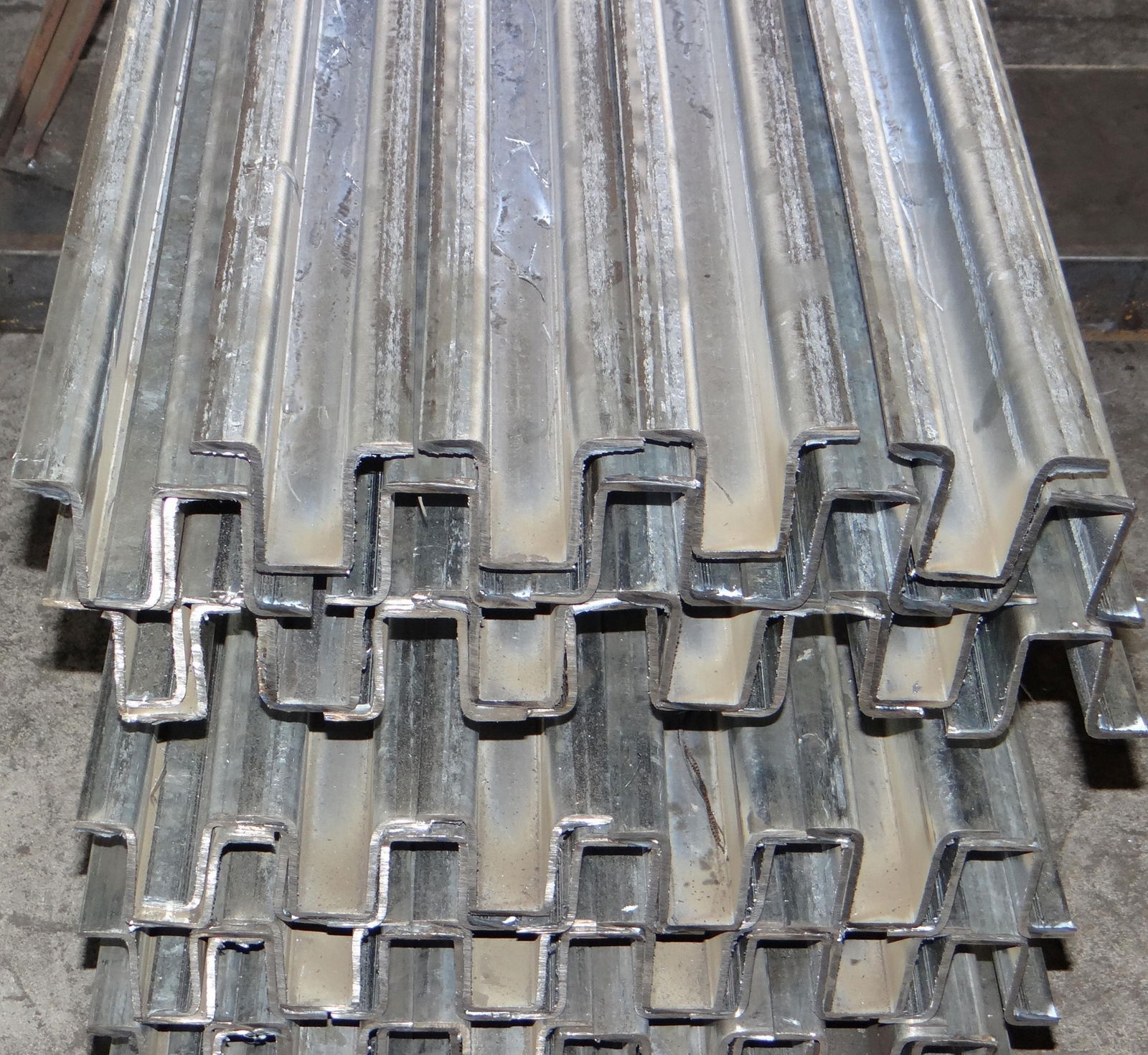 GALVANIZED OMEGA STEEL SHAPE 3