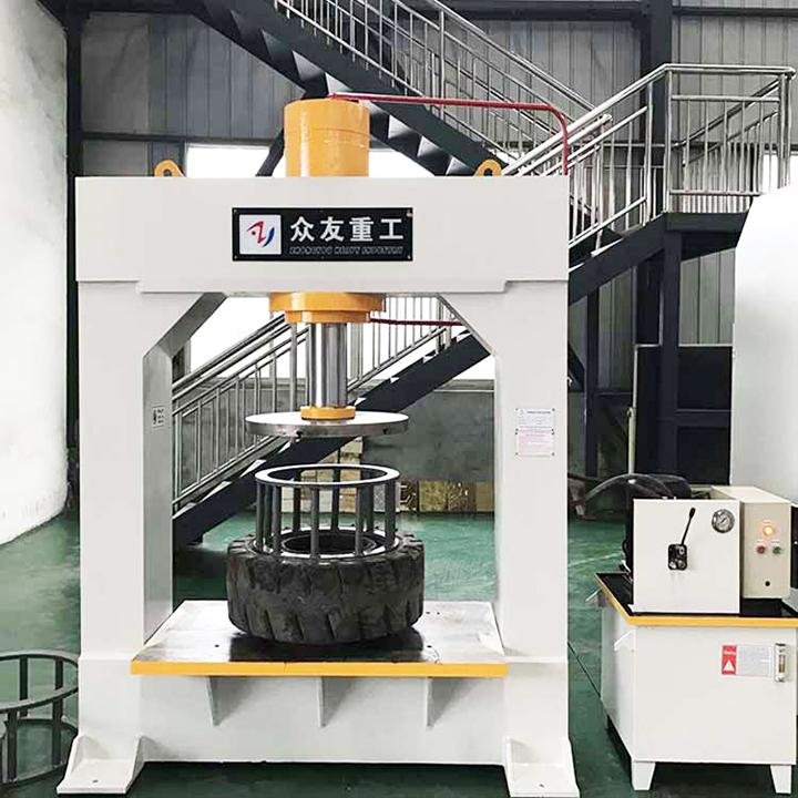 200 ton hydraulic press on forklift solid tyre 2