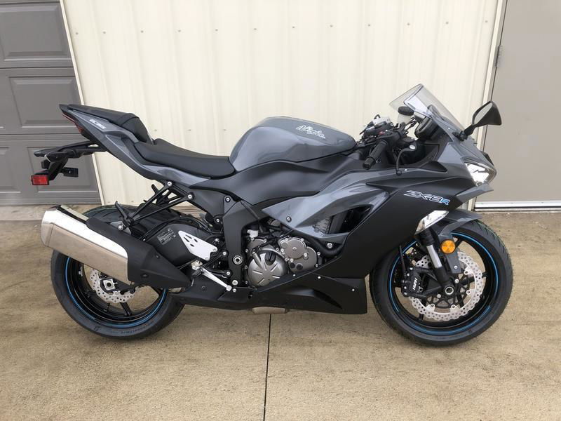 High Quality Ninja ZX-6R motorcycle 