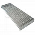  T4 Steel Grating Stair Treads  1