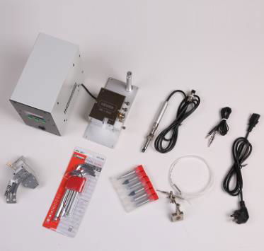 XHL-H8331R 8-Axis Desktop High Efficiency Automatic Soldering Machine 3