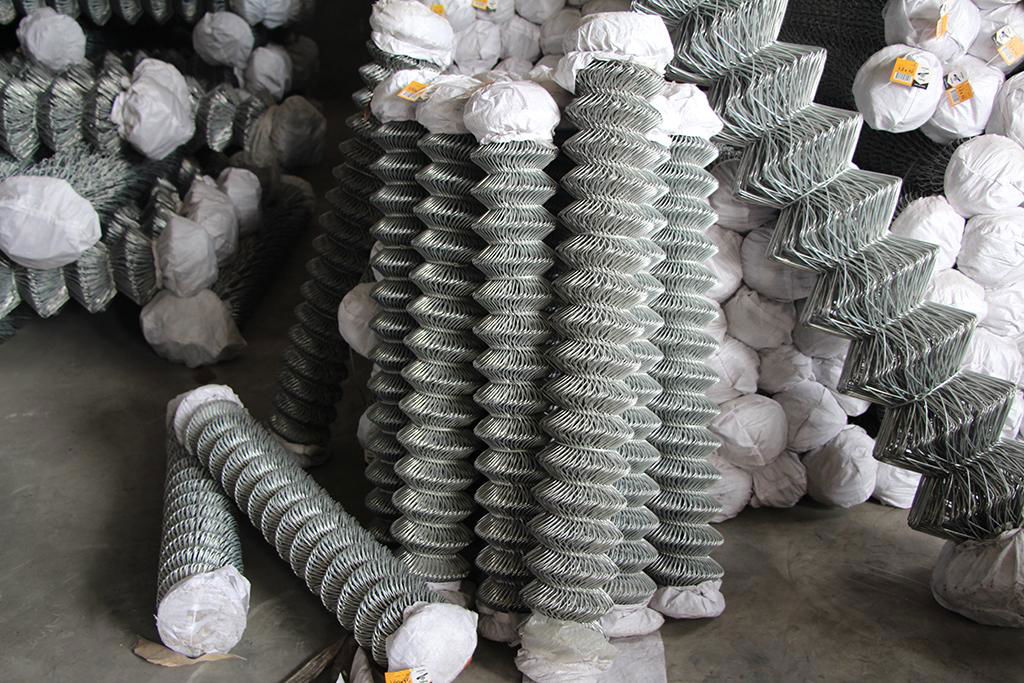 Chain link wire mesh 4
