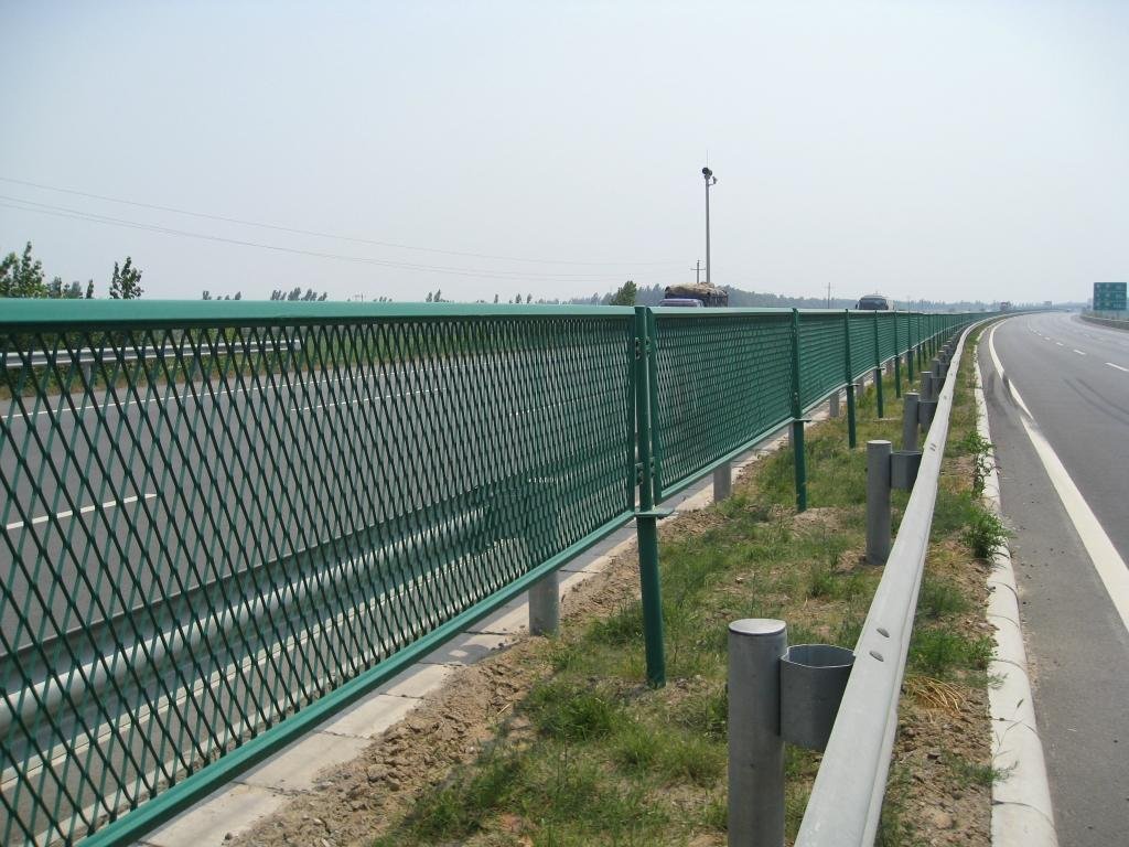 深圳高速公路桥梁防抛护栏网专属防护设施