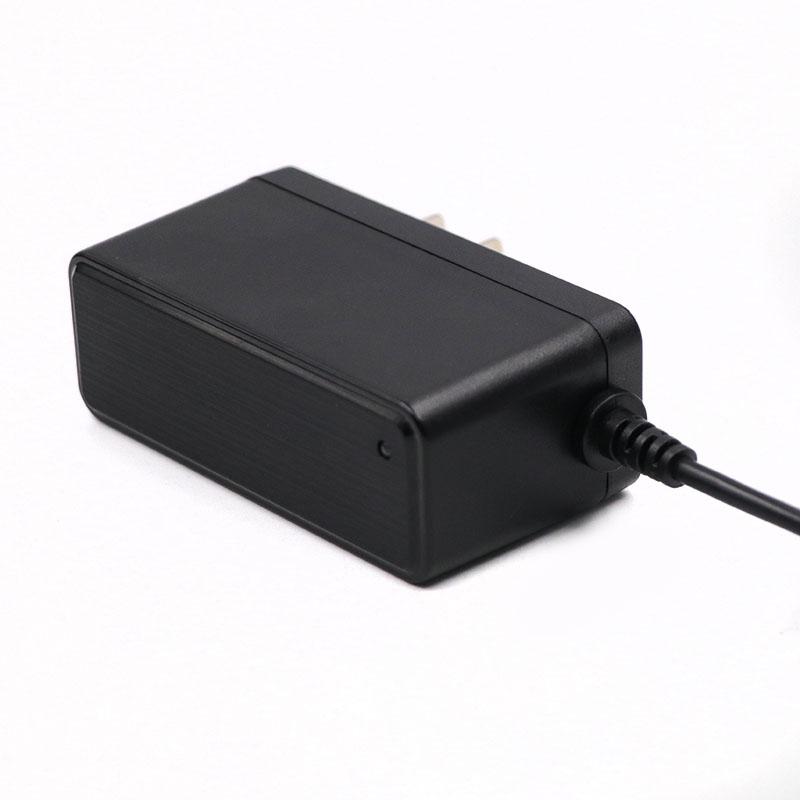 12.6V 1A external portable li-ion battery charger with CE UL FCC KC KCC PSE 4