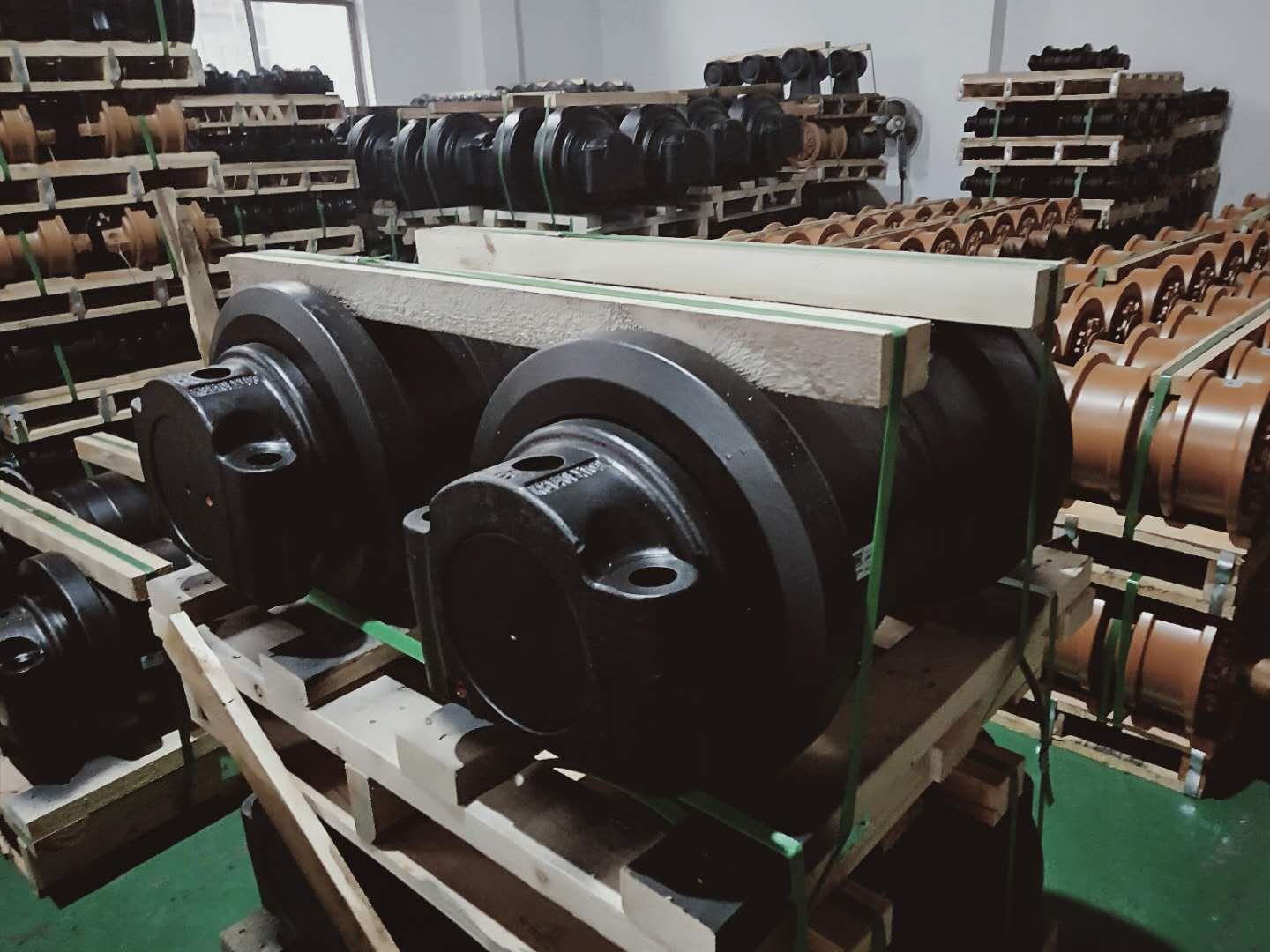 Aftermarket parts Liebherr R9250 Track Roller (China Manufacturer