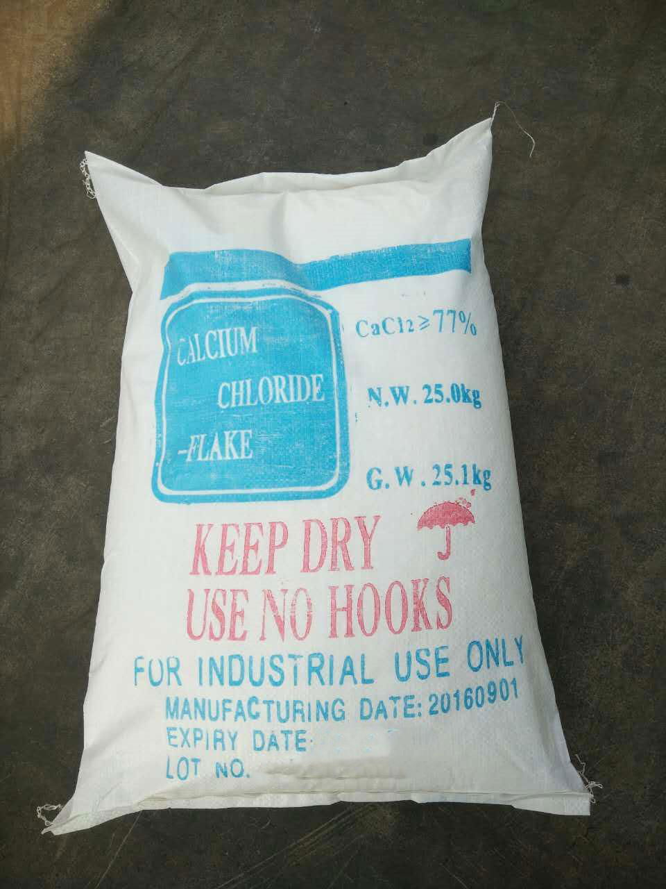 calcium chloride 74%-77%min flakes 3