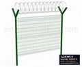 3D Panel Fence with Y Post Barb Razor on Top