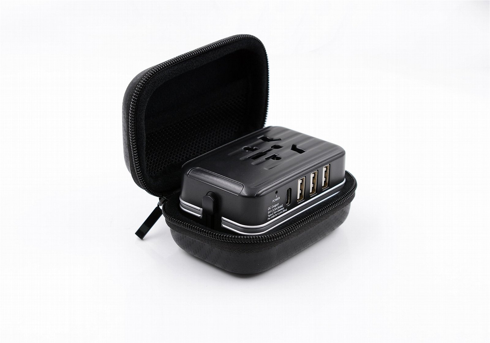 2019 hot sale 4500mA travel adapter international travel adapter socket plug  3
