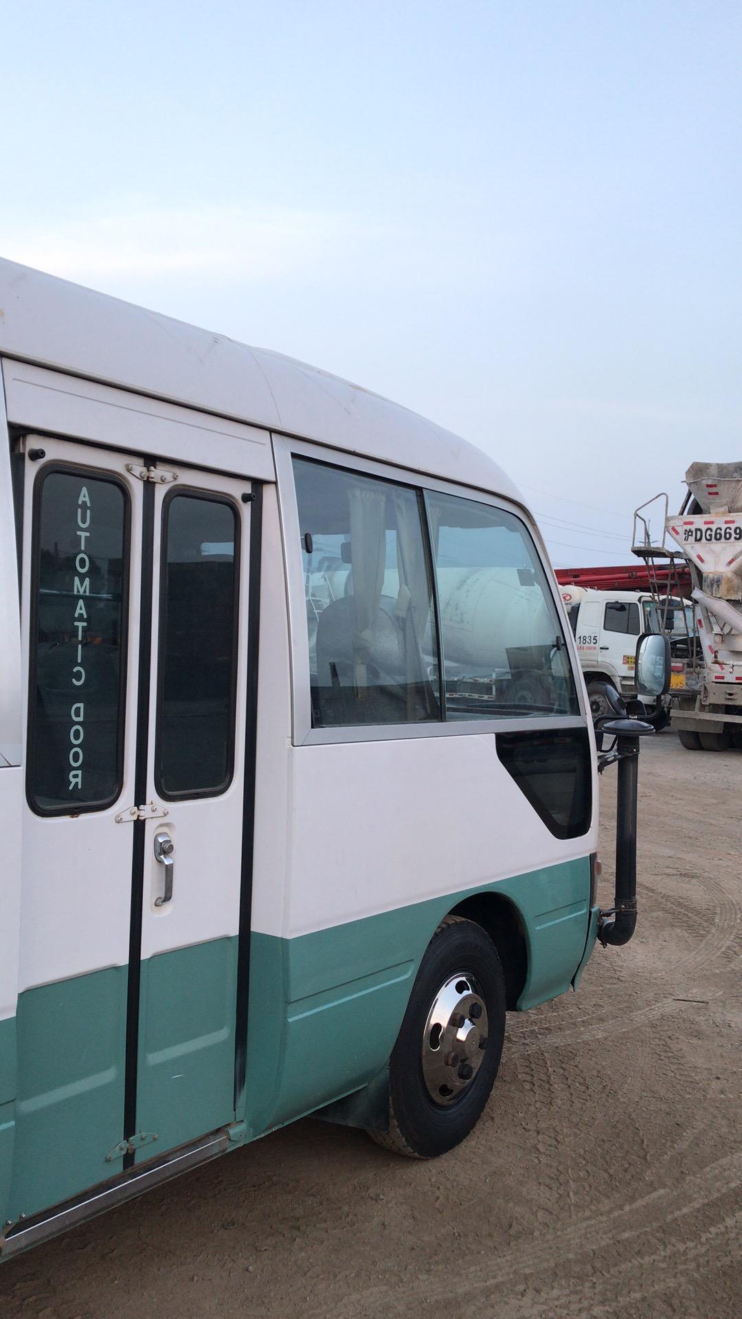 second hand toyota coaster with diesel engine  5