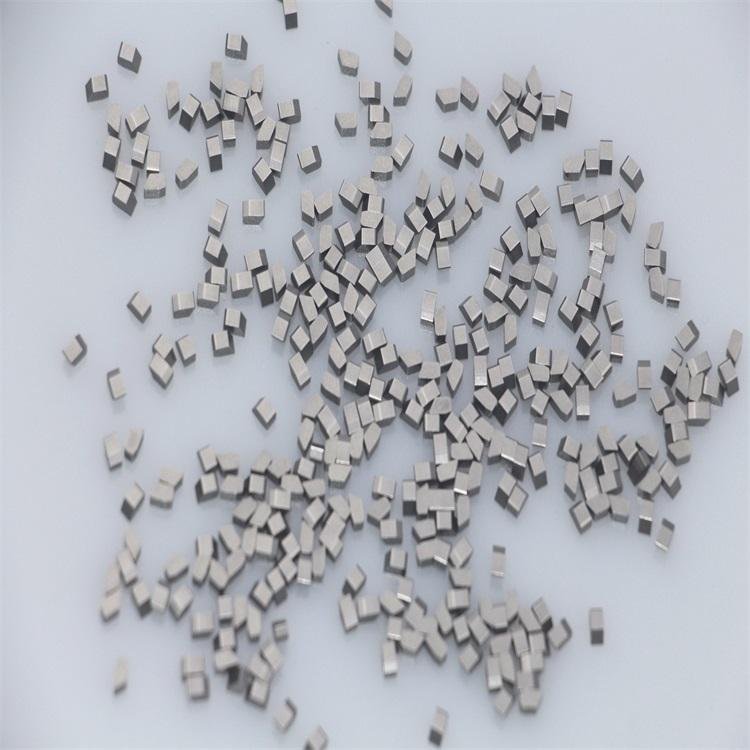 Factory Directly Provide high quality tungsten carbide YG6 saw tips 2