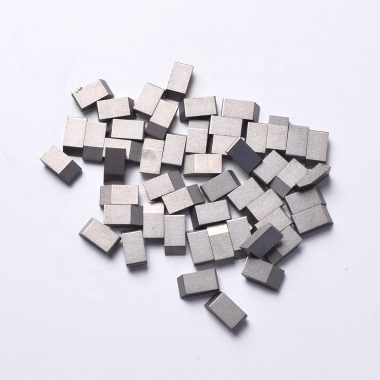 Factory Directly Provide high quality tungsten carbide YG6 saw tips 3