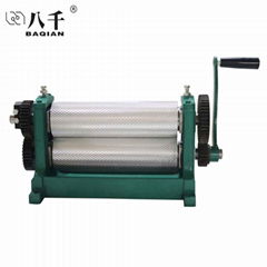 Beekeeping Equipment Beeswax Foundation Roller Machine 5.4mm 4.9mm Manual Beeswa