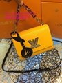 Louis Vuitton TWIST MM chain bag LV shoulder cross body bag POCHETTE METIS purse
