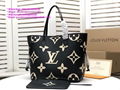     otes Crafty OnTheGo GM     ag     ANDBAG neonoe mm monogram empreinte leathe 18