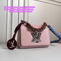     wist belt chain wallet     onogram Clutch     ote     urse     ag     andbag 4