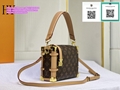     ewelry Box coffret joaillerie monogram reverse canvas     atch box Cosmetic  17