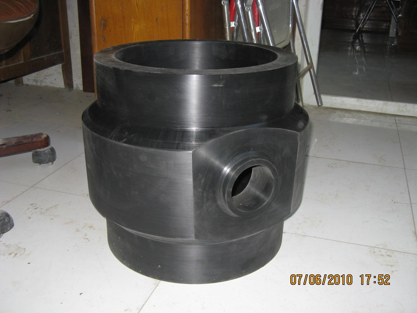 HDPE large diameter and high pressure tee 4