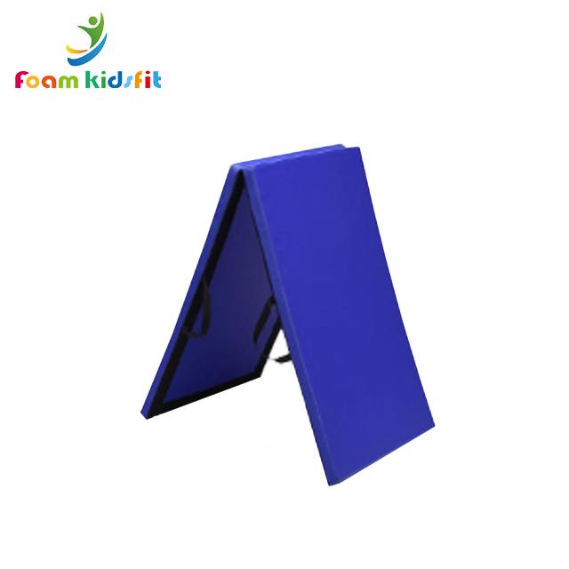 Four gymnastic folding mat for fitness body building  5