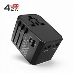 200 countries universal socket 42W PD Quick Charger