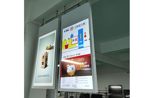 43 inch hanging dual screen advertising machine  high quality Digital Signage  2