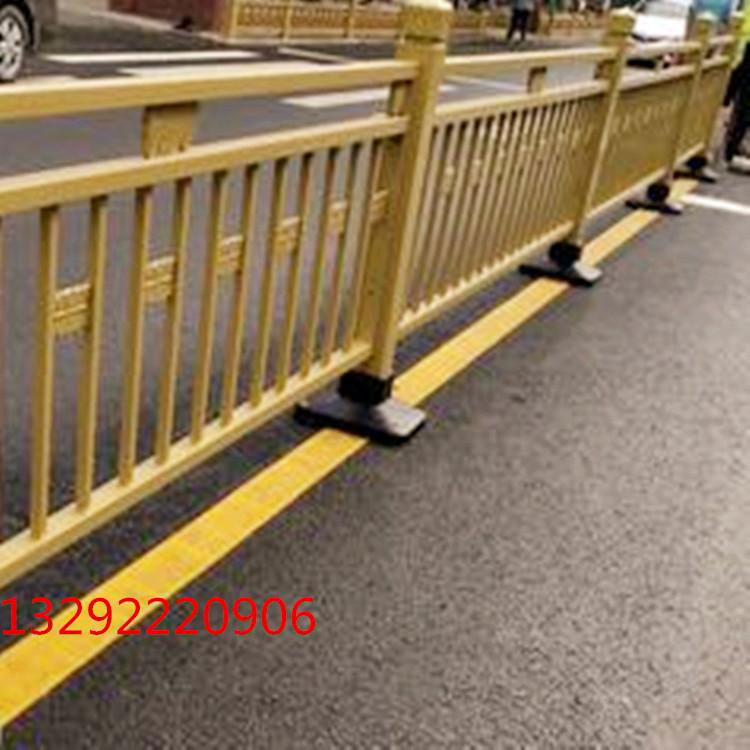 黄金护栏生产厂家供应高档花式豪华型金色道路护栏 2