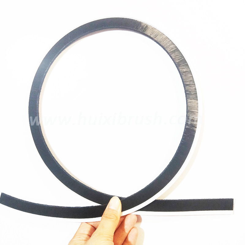 Nylon Fill Sealing Plastic Base Flexible Strip Brush