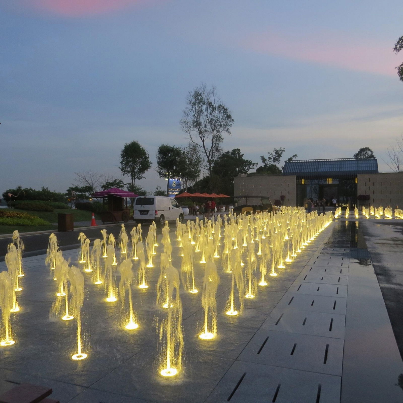 2014 Malaysia Interactive Outdoor Dancing Water Dry Floor Fountain for Square 2