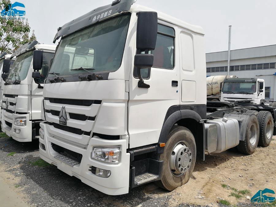 Used Sinotruck Howo 6x4 Tractor Truck Made in year 2014