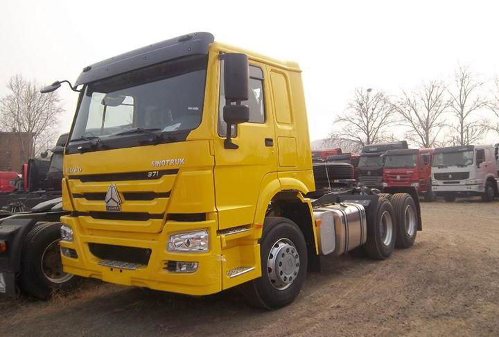 Howo 6x4 tractor truck 60 tons loading