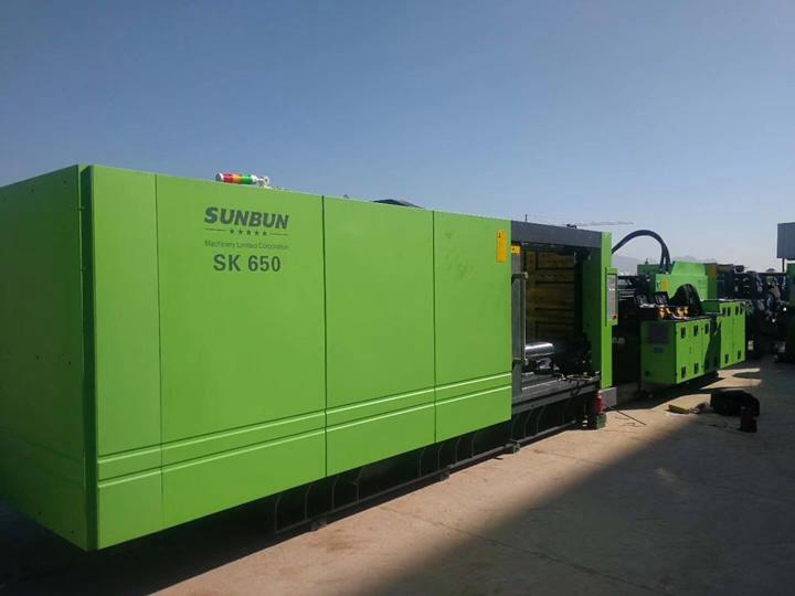 Sunbun  650T 10L paint bucket making injection molding machine  2