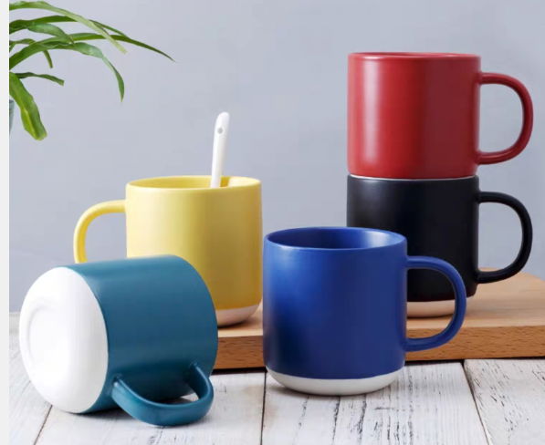 CERAMIC MUGS